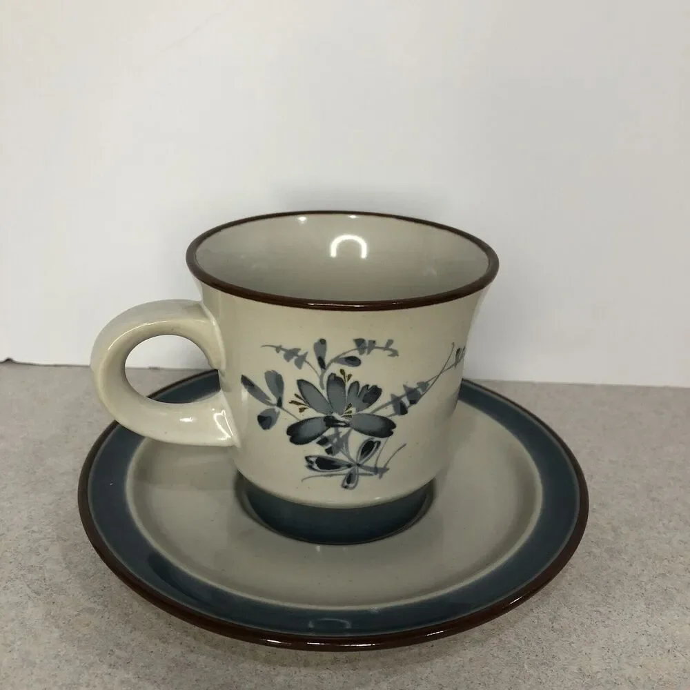 Vintage Noritake Stoneware Pleasure Tea Cup And‎ Saucers Set Of 4
